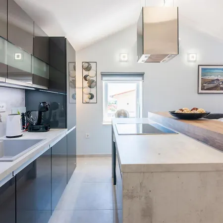 Apartment Beautiful In With Wifi Medulin