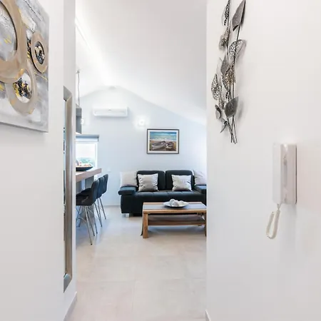 Beautiful In With Wifi Apartment